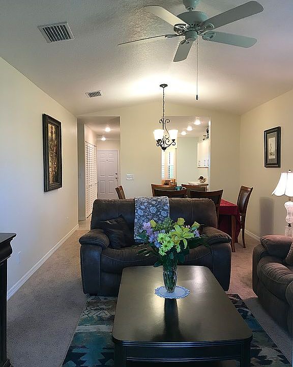 1st image of 215 Grove Isle Cir