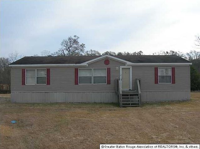 1st image of 32358 Tuck Ln