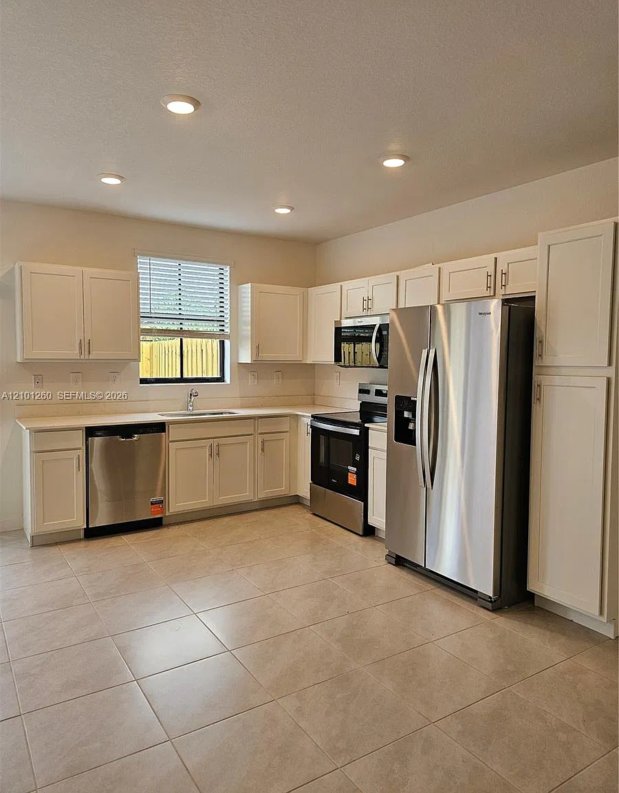 Miami Land And Developmen — Photo 4