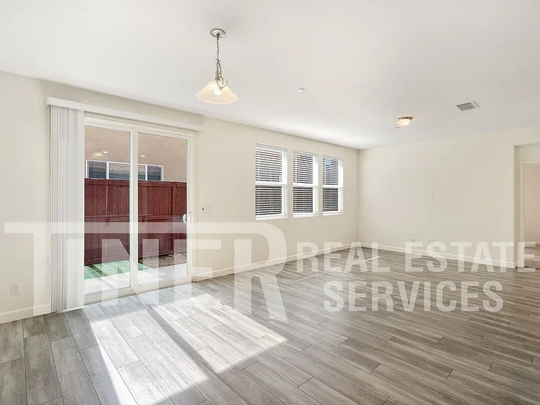 8409 Stara St — Photo 10