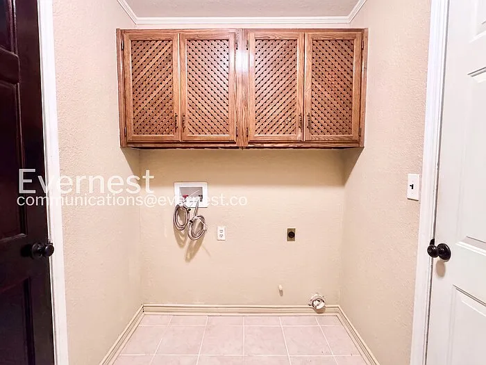 909 W Glendale St — Photo 24