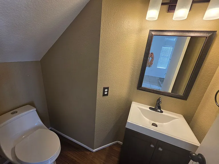 1354 Carriage Ln — Photo 20