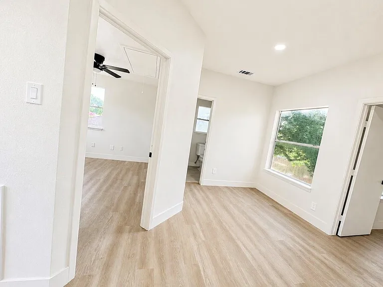 6706 Dinner Creek Ct — Photo 9