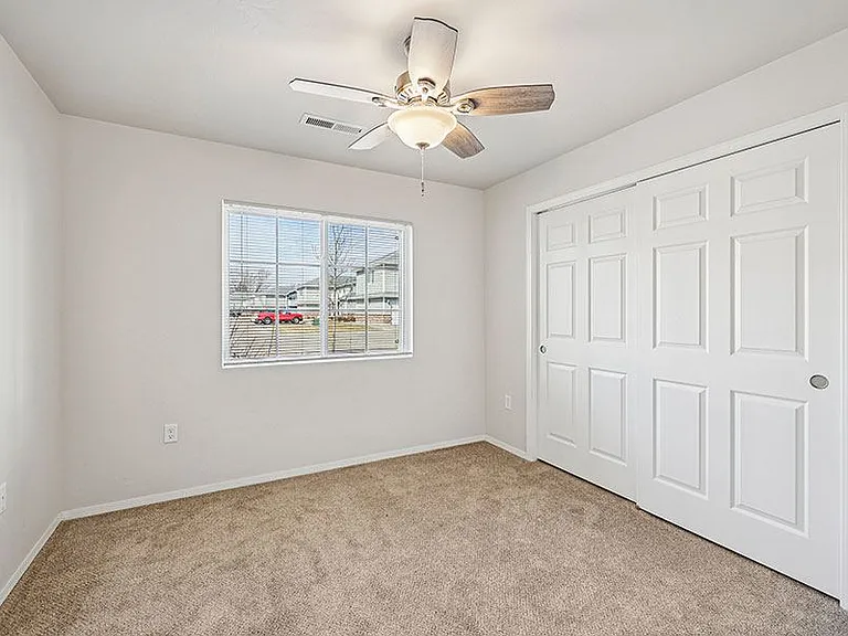 FOSTER PLACE — Photo 10