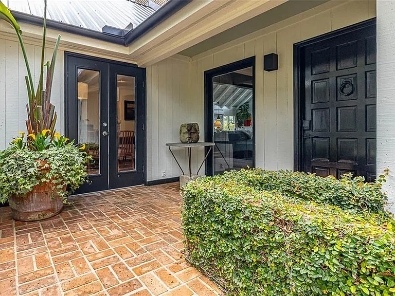 6201 Frederica Rd — Photo 13