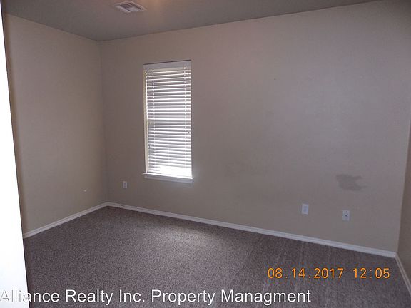 3rd image of 3808 Matthew Dr