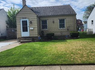 7566 Wood Ave, Warren, MI 48091