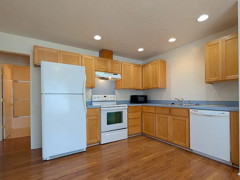 3395 Paula Ct — Photo 9