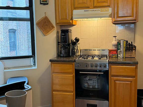 5th image of 24-35 Steinway St #10