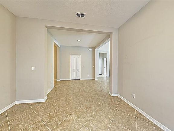 5th image of 5327 Pine Lily Cir