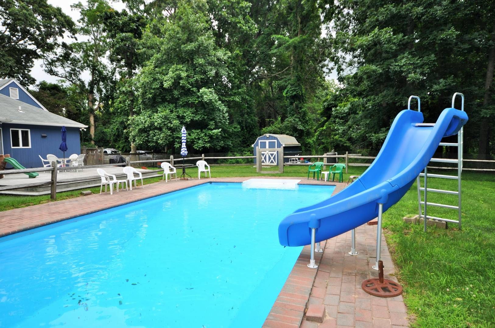  Private Fenced In Pool