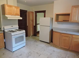 126 Kinnaird St #2M, Cambridge, MA 02139