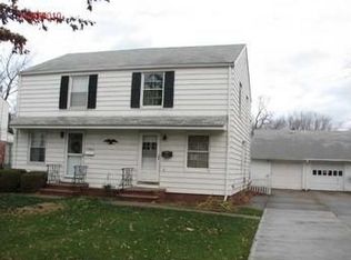 21711 Crystal Ave, Euclid, OH 44123