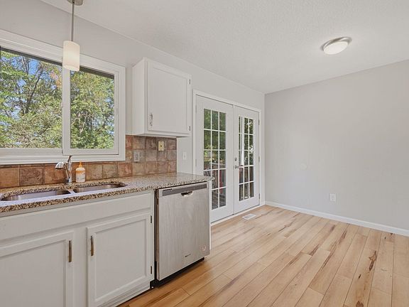 5th image of 4523 S Washington Ct