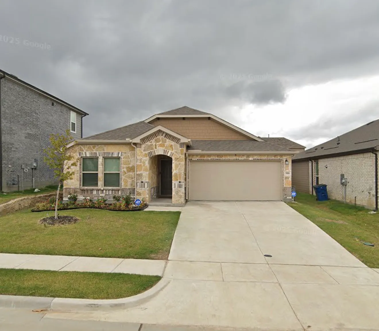 3 bed, 1523 sqft, $2,400 — Photo 1