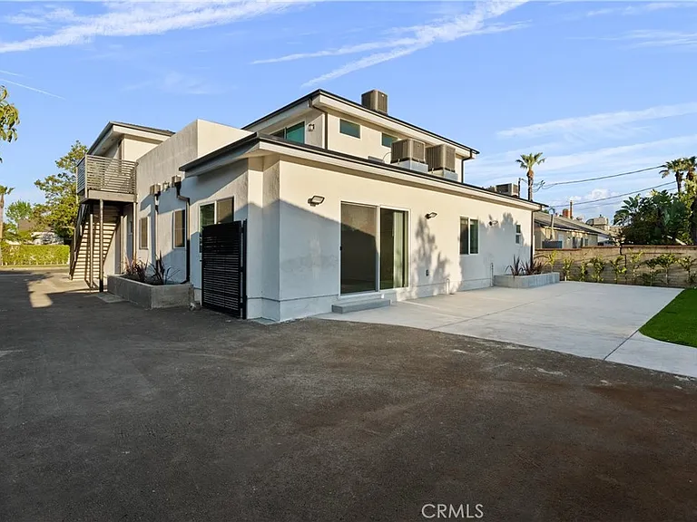 6051 Teesdale Ave — Photo 26
