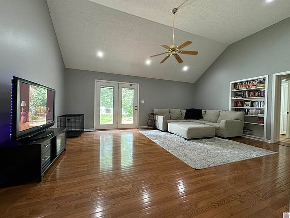 5th image of 309 Troon Dr