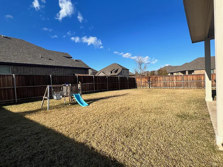 4300 Cozy Pine Dr — Photo 17