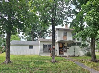 230 E Prairie Ave, Girard, KS 66743