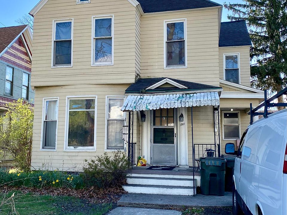 2nd image of 1507 Peck St