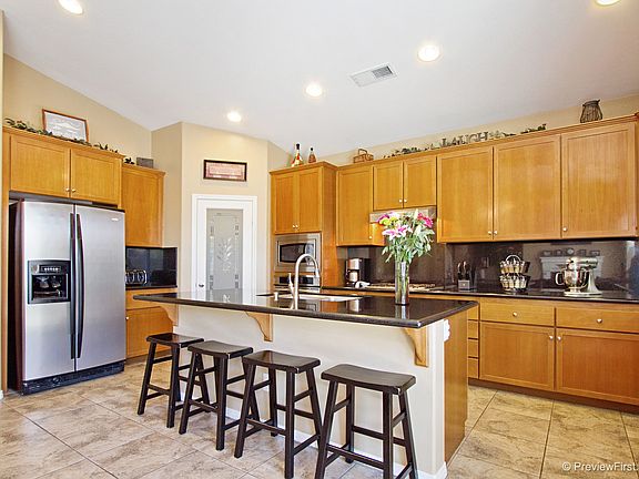 2nd image of 31871 Silk Vine Dr