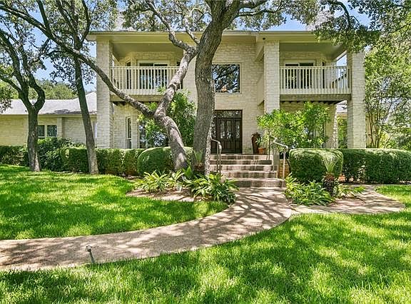 5th image of 9208 Bell Mountain Dr
