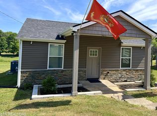 704 Childress Ave, Sweetwater, TN 37874