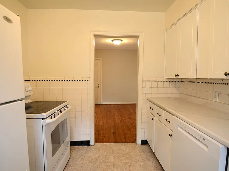 5414 Reading Rd — Photo 6