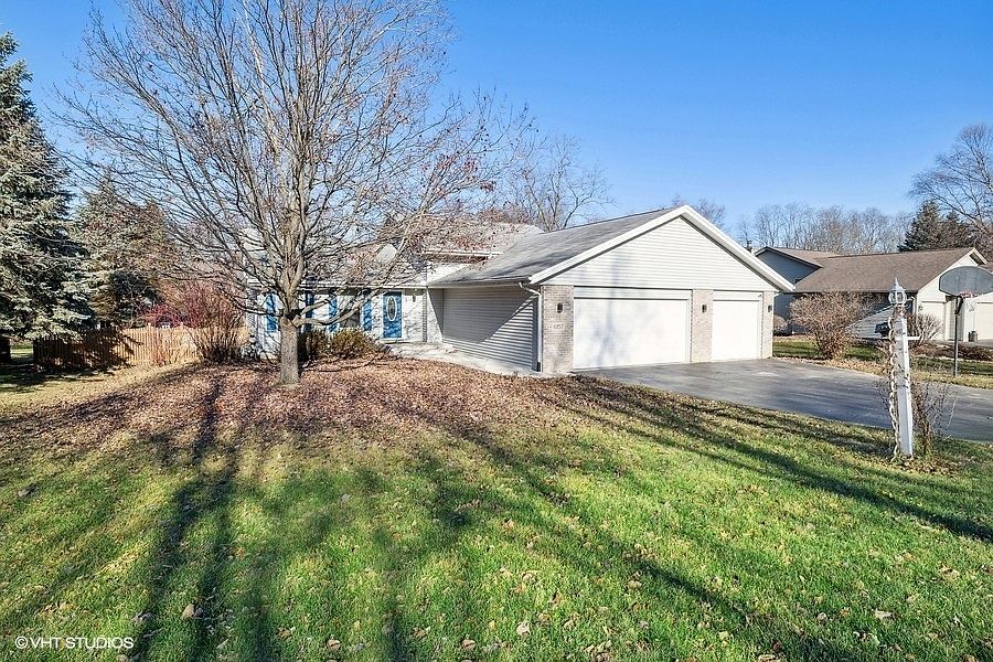 6857 N Alpine Dr, Byron, IL 61010 Zillow