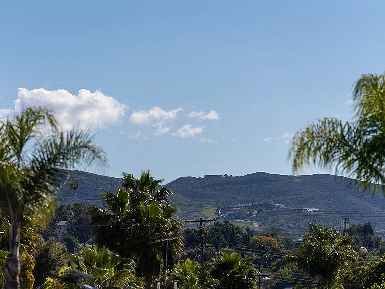 Hidden Hills — Photo 23