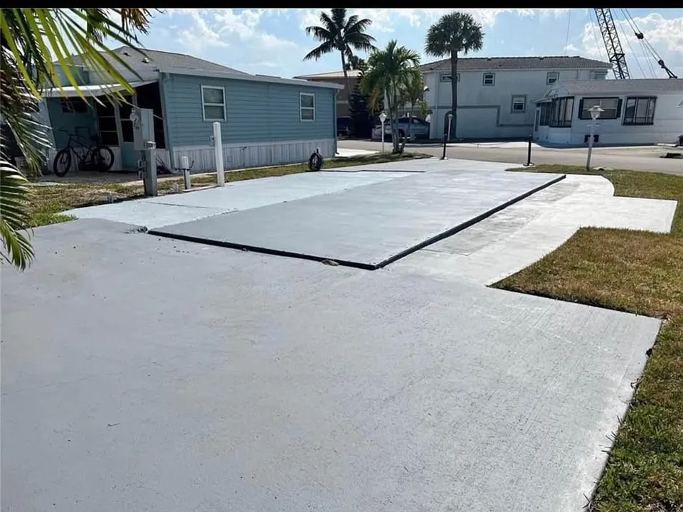 10701 S Ocean Dr