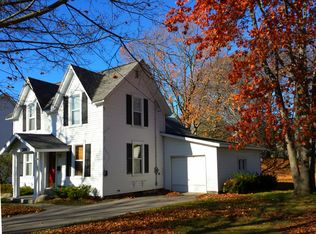 319 Mason St, Charlevoix, MI 49720