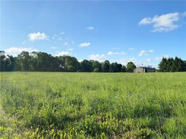 Valley Rd, Wooster, OH 44691