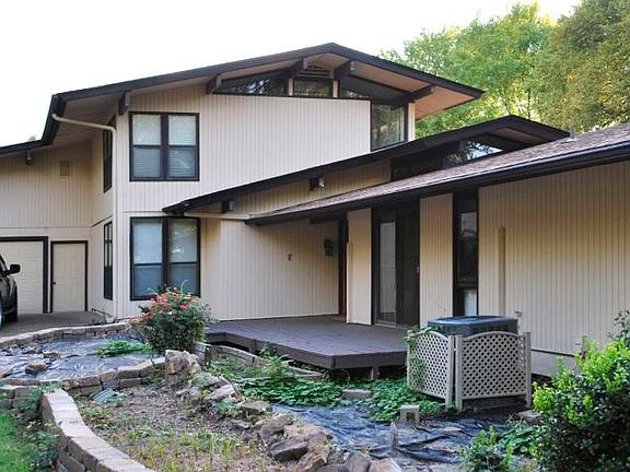 4th image of 113 Lakeshore Dr