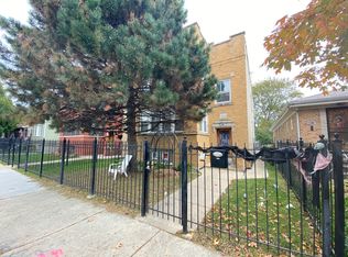 3815 N Sacramento Ave #2, Chicago, IL 60618