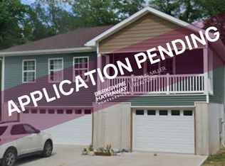 537 N 6th St, Clinton, IN 47842