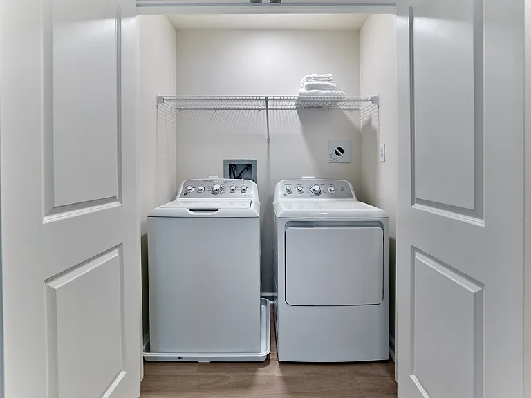 Uplands Apts — Photo 11