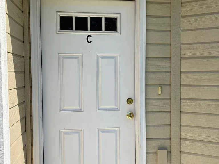 1014ol — Photo 2