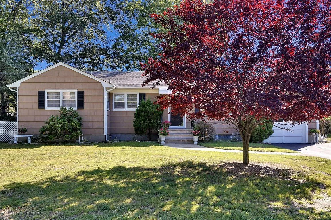 213 Chatham Ave photo 1