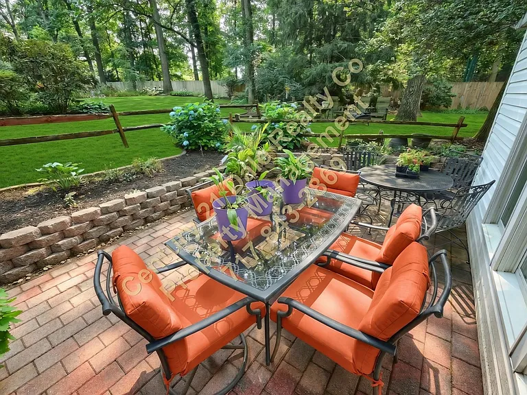 428 Blue Ridge Dr — Photo 25