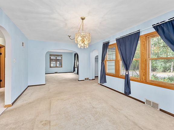 4th image of 2445 Harrision Street