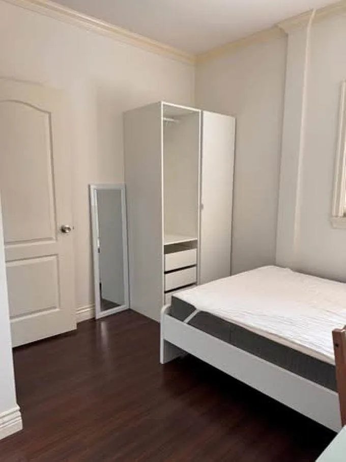 2 bed, 750 sqft, $1,900 — Photo 4