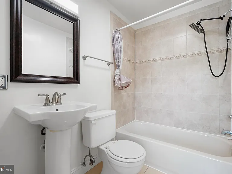 4453 Edan Mae Ct — Photo 22