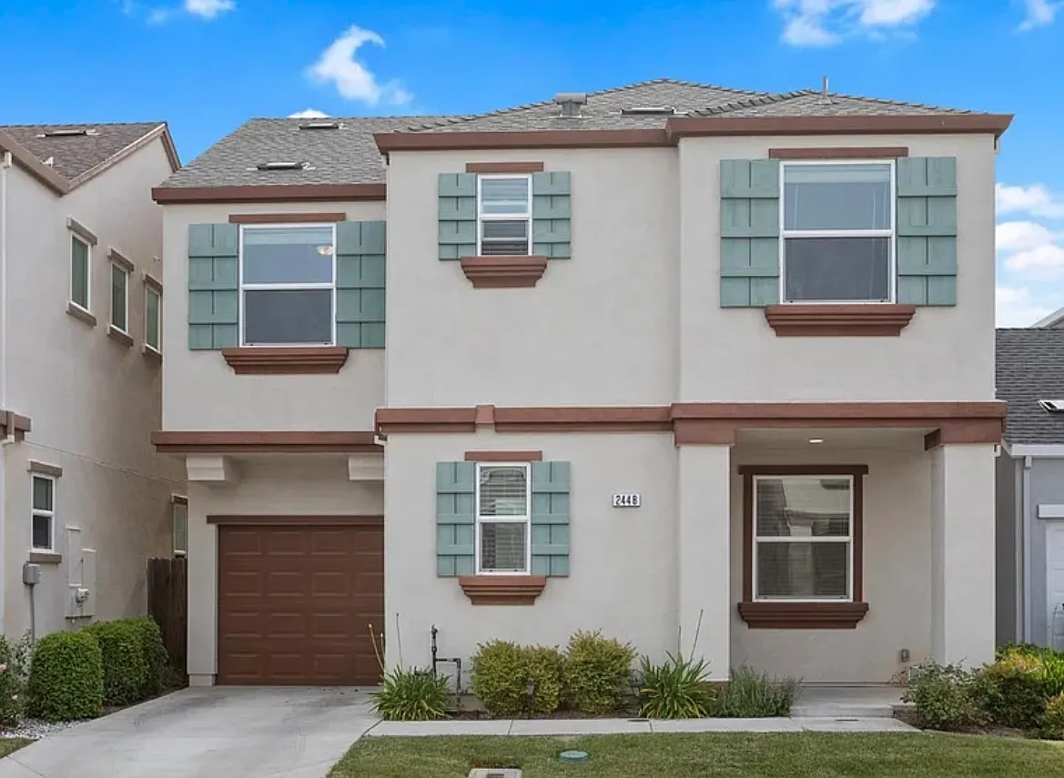 2448 Ben Ali Way photo 1