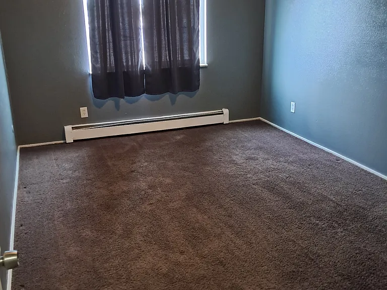 1425 Yosemite St #12 — Photo 7