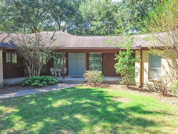 3rd image of 24603 Lori Ln