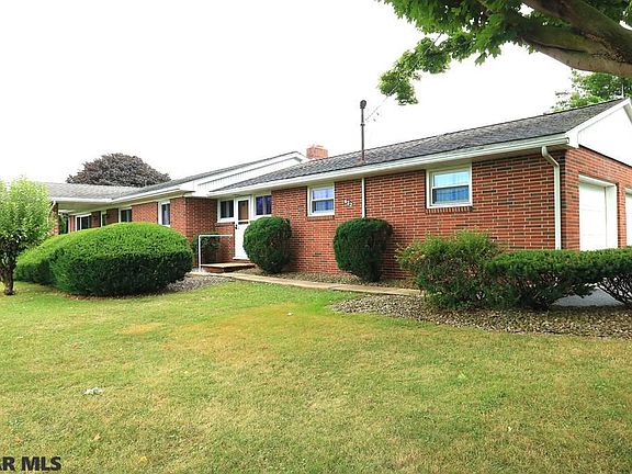 3rd image of 622 Nittany Valley Dr