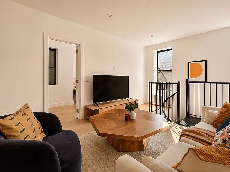 753 9th Ave #3C — Photo 7