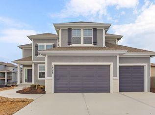 16578 W 165th Pl, Olathe, KS 66062