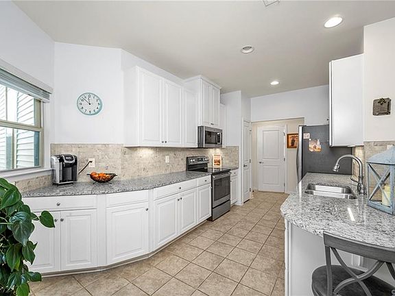 5th image of 7972 Wistar Woods Ct